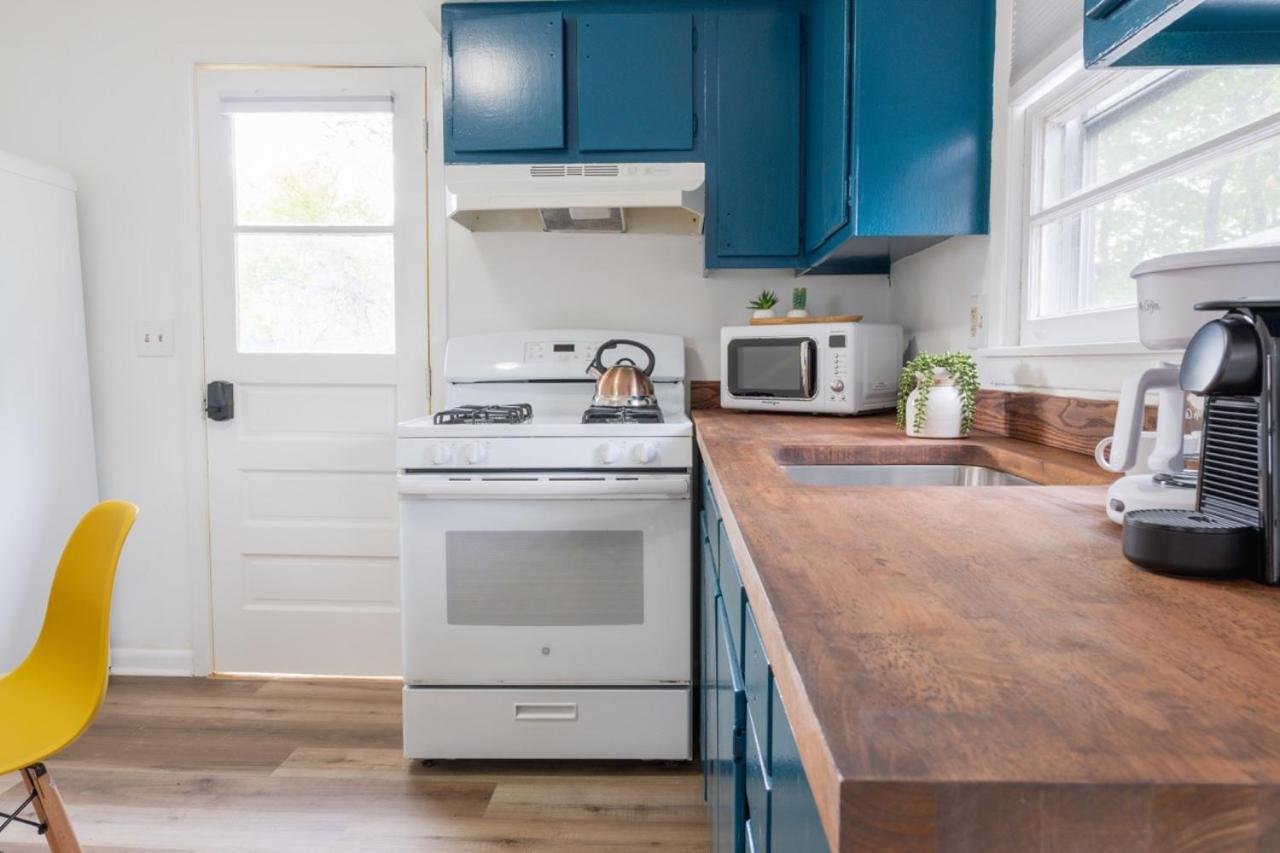 קינגסטון Retro Retreat Renovated 2Br, Desk, No Chore List! מראה חיצוני תמונה