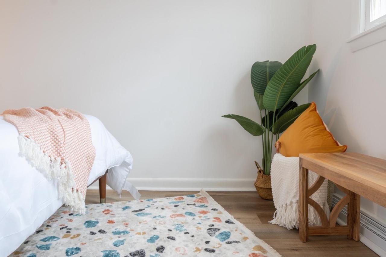 קינגסטון Retro Retreat Renovated 2Br, Desk, No Chore List! מראה חיצוני תמונה